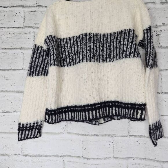 Sundance Womens Wool Striped Snap Front Cardigan Sweater White Black Size Medium - Picture 9 of 12
